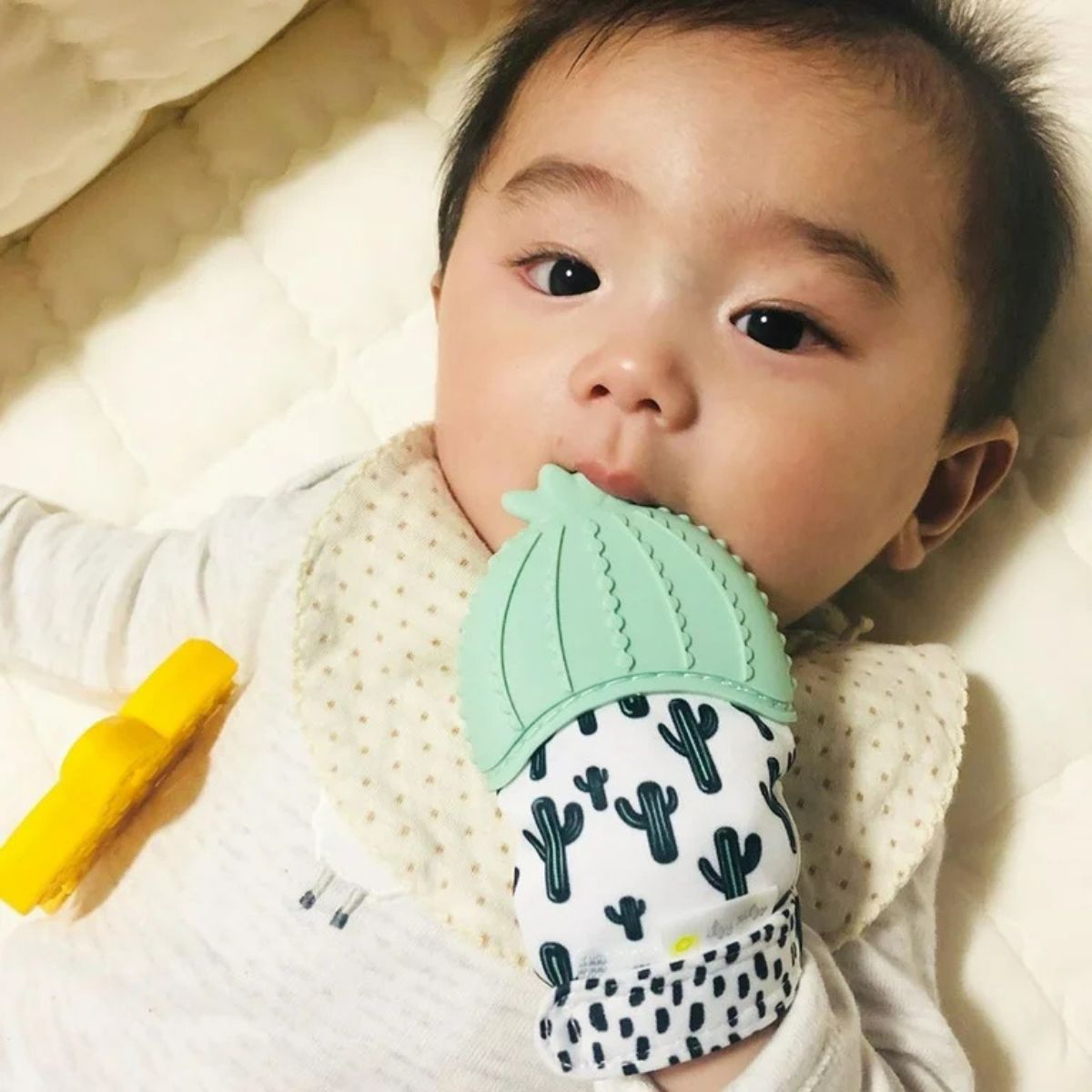Itzy Mitt® Teething Mittens