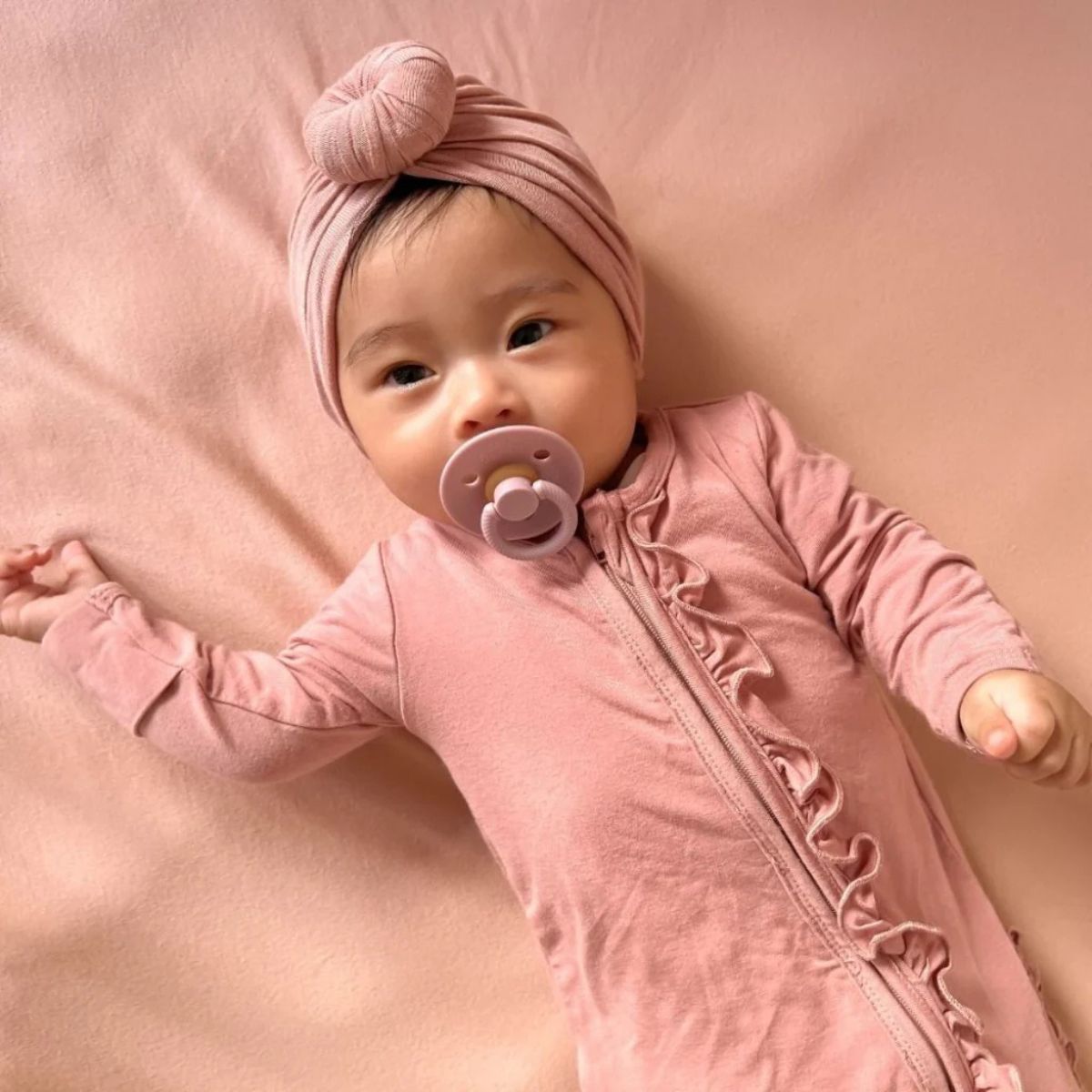 Itzy Soother™ Natural Rubber Pacifier