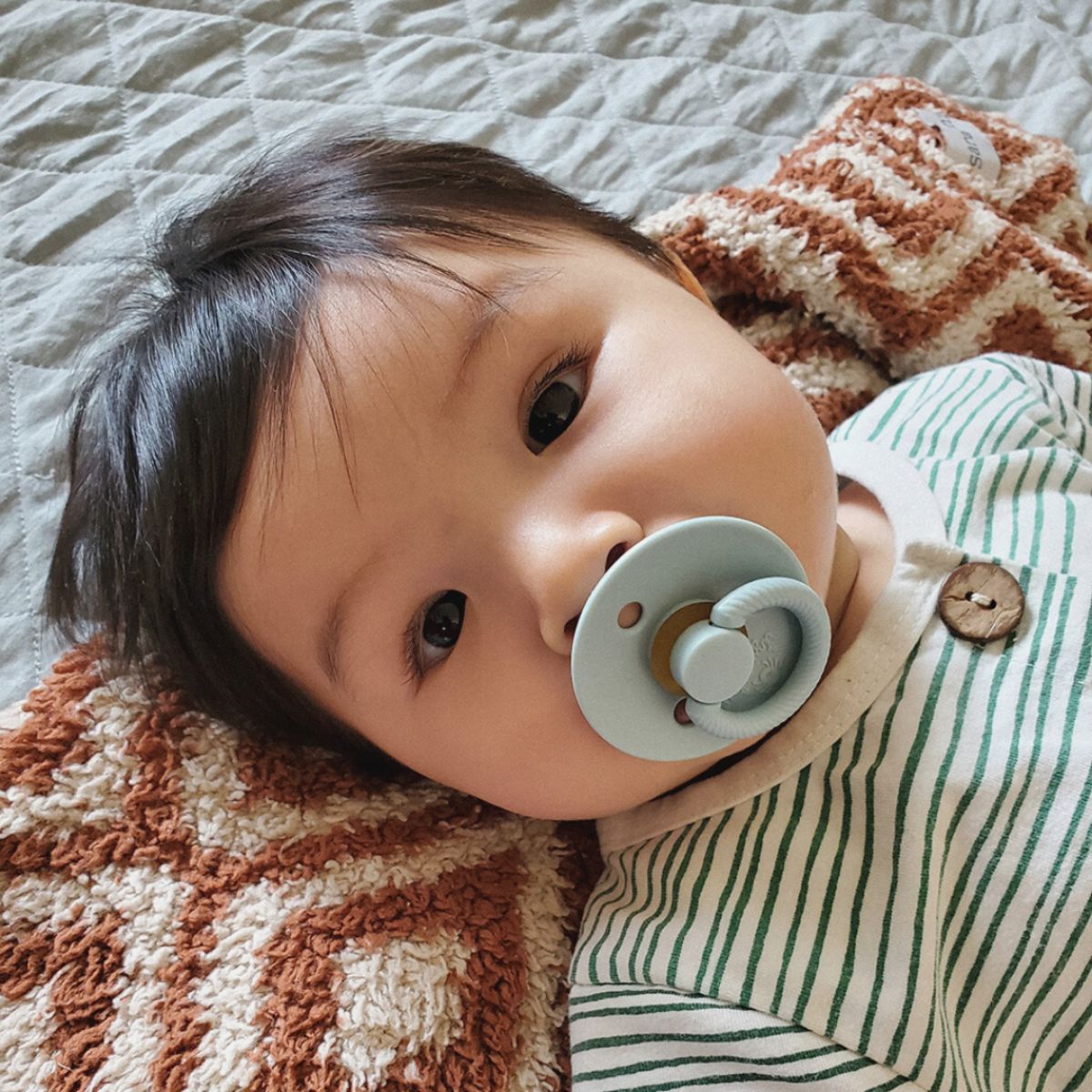 Itzy Soother™ Natural Rubber Pacifier