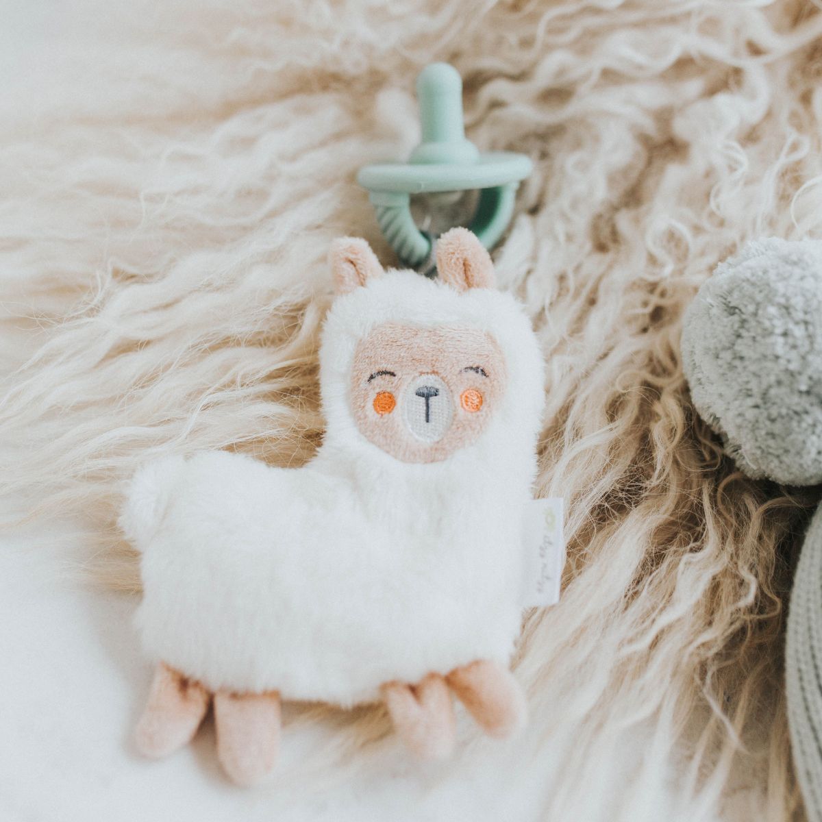 Sweetie Pal™ - Pacifier & Stuffed Animal - Llama – Raw Lily
