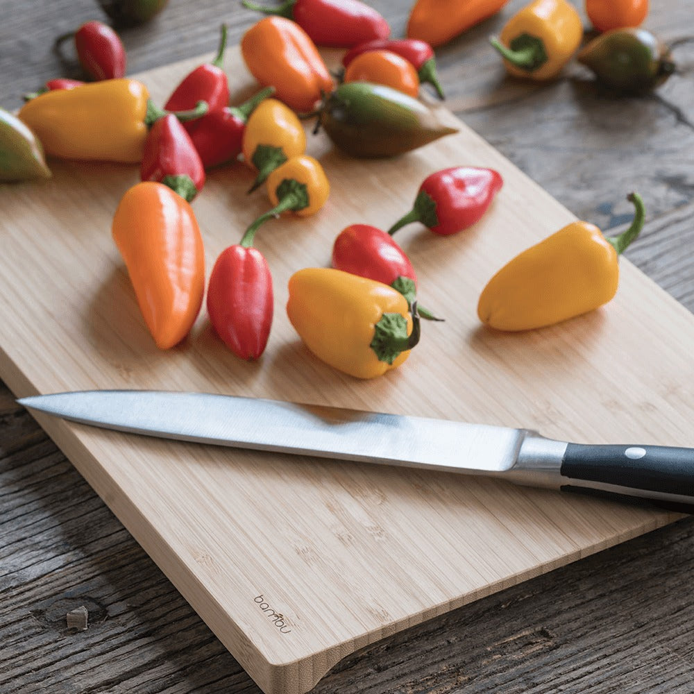 Bambu Undercut Cutting Board - Thumbnail 4